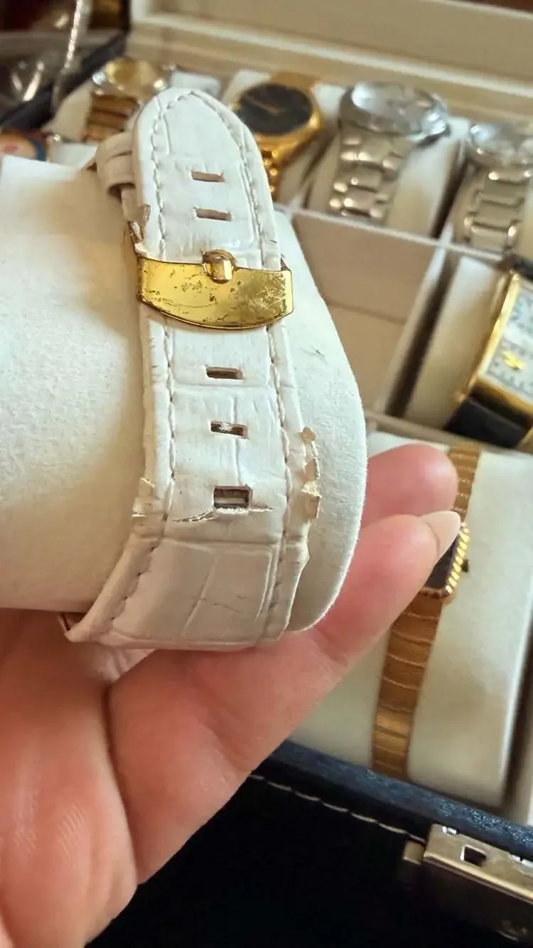 Large Vintage Women's Fashion Watch Collection Lot (24 Pieces)